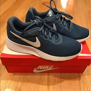 Women’s Nike Tanjun Sneaker